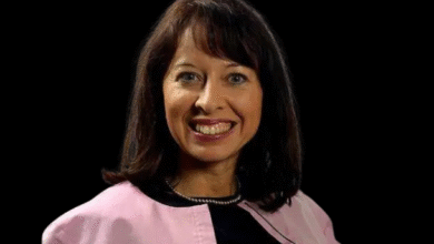 Stephanie Barrett Börse